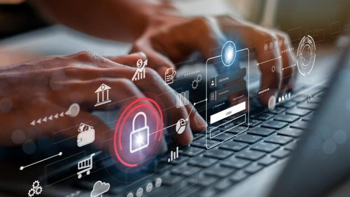 الثغرات السامة.. عندما تتكدس صلاحيات التطبيقات لتتحول إلى خطر